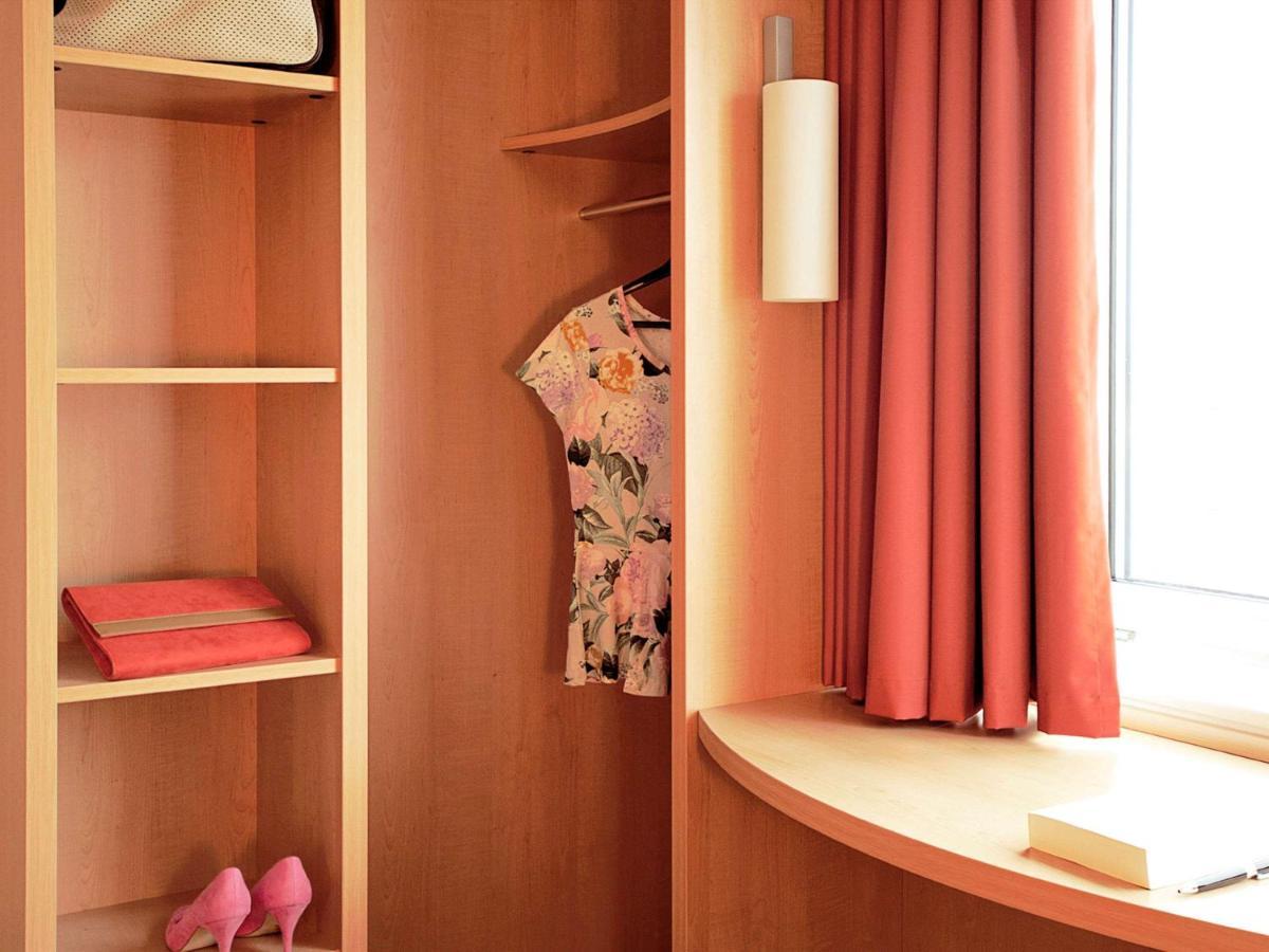 Ibis Hotel 2*