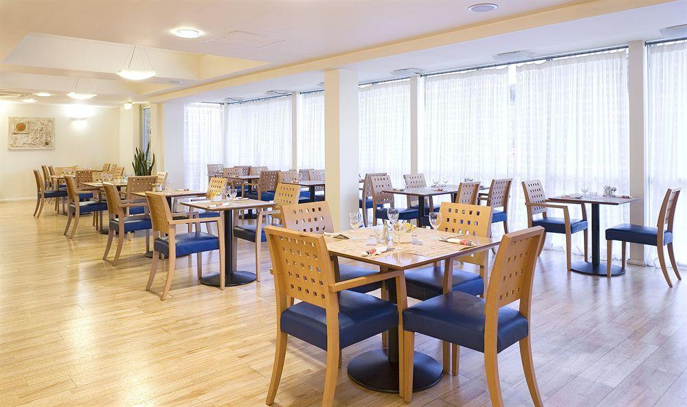 Ibis 2* Swansea