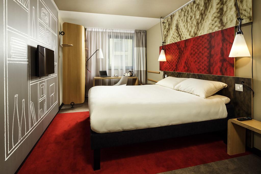 Ibis Swansea