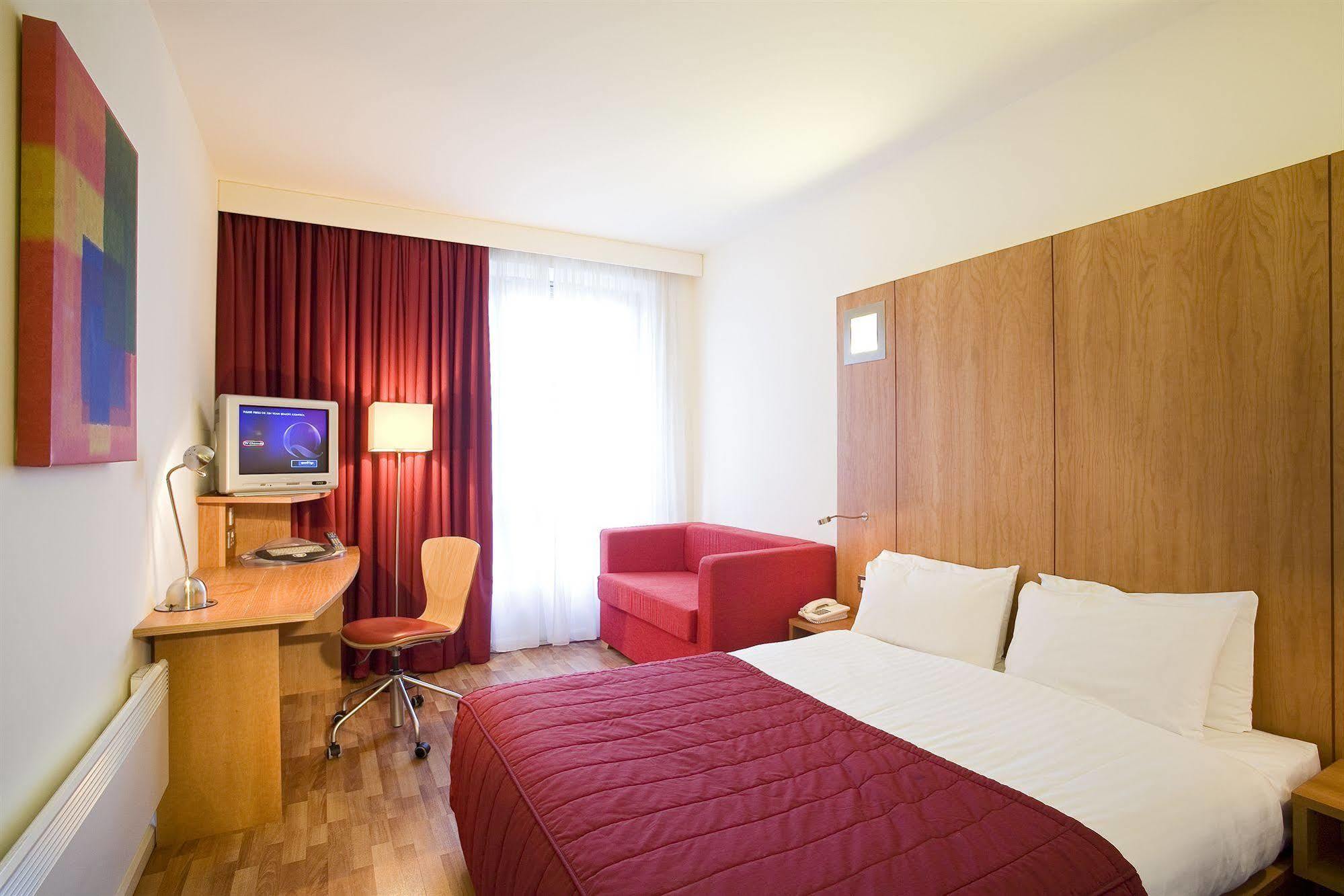 Ibis Hotel